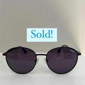 Quay TALK CIRCLES Black Sunglasses